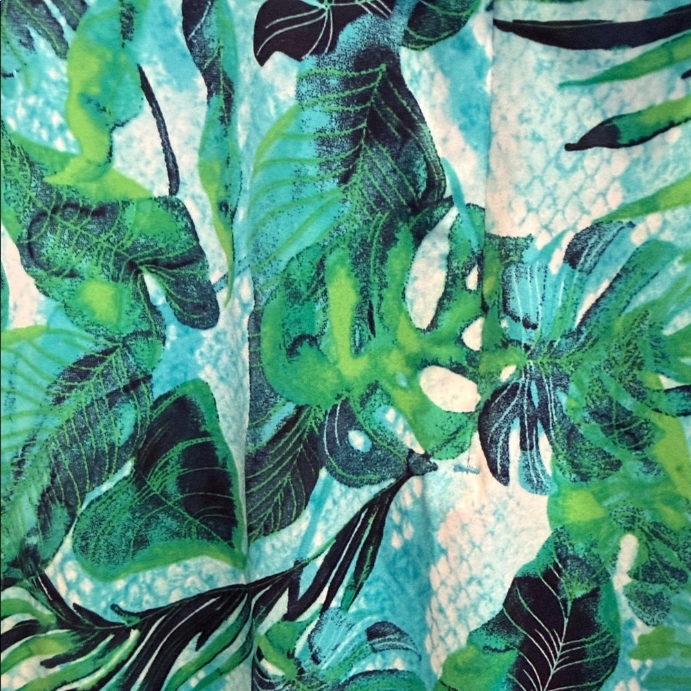 Tommy Bahama Green, Teal & White Tropical Leaf Sleeveless Polo - Picture 4 of 5